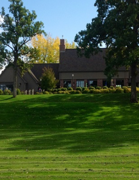 Divots restaurant at Edgewood